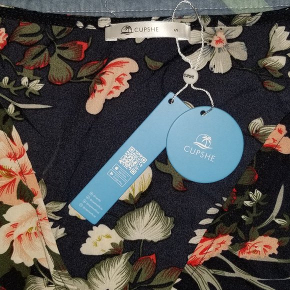 Kelsi Floral Navy Print Chiffon Wrap Maxi Dress - CUPSHE Size: Small - Picture 2 of 5